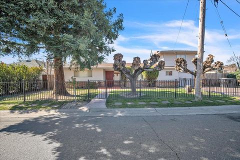 225 Grape Street, Roseville, CA 95678 - MLS#: 225028558