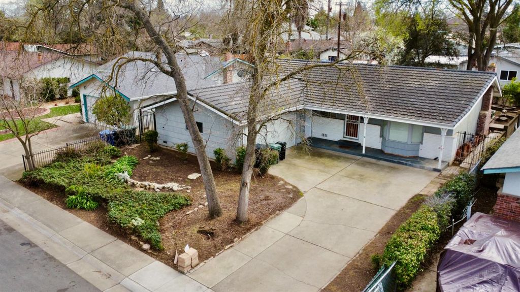 Photo of 8904 Talisman Drive, Sacramento, CA 95826 (MLS # 226024426)
