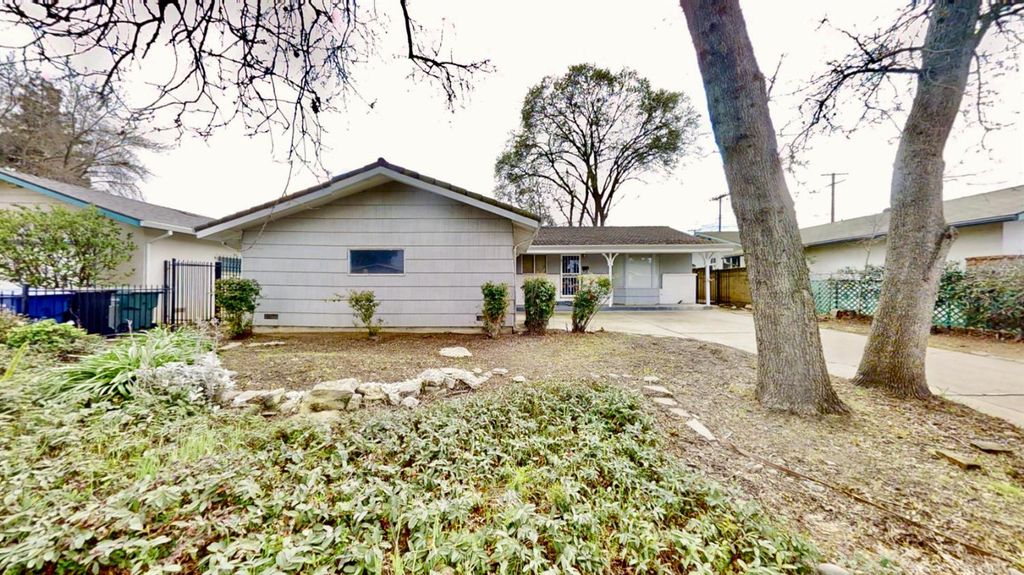 Photo of 8904 Talisman Drive, Sacramento, CA 95826 (MLS # 226024426)