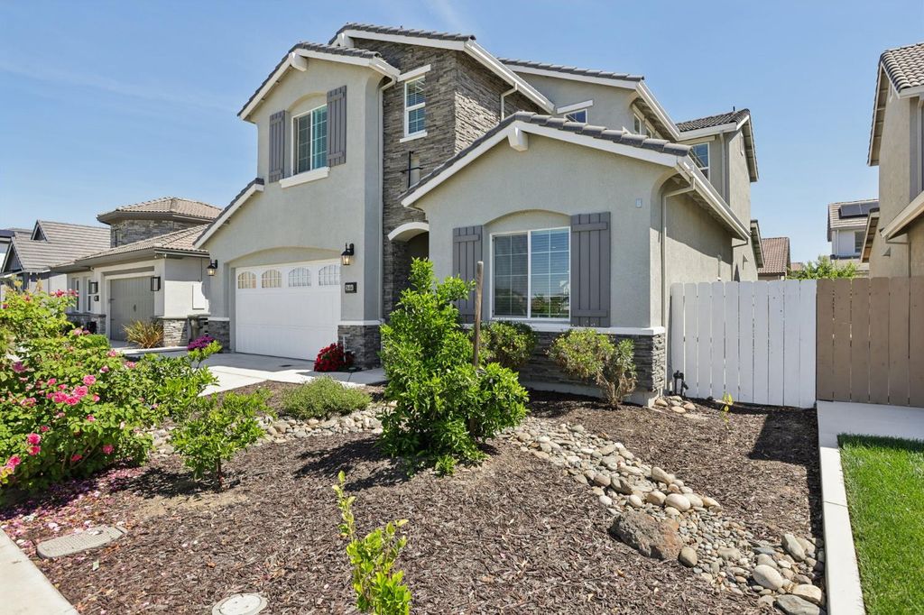 Photo of 2464 Dilip Drive, Manteca, CA 95337 (MLS # 226028822)