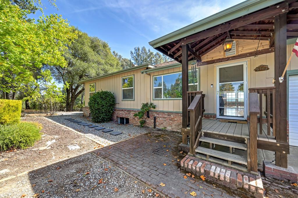 9305 Mosquito Road
