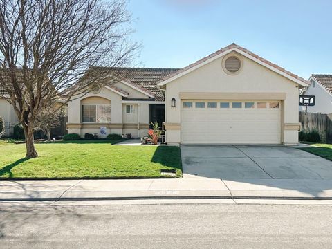 1936 Norfolk Dr, Lodi, CA 95242 - MLS#: 225037859