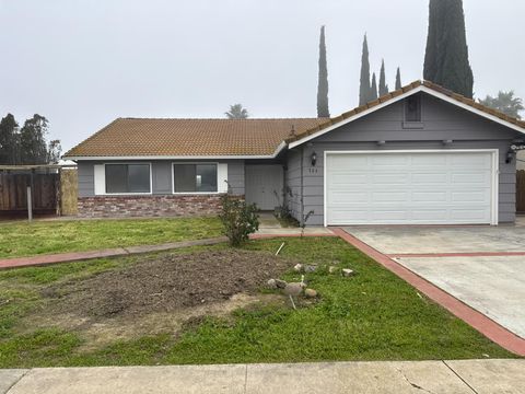 766 Meadowlark Avenue Los Banos CA 93635