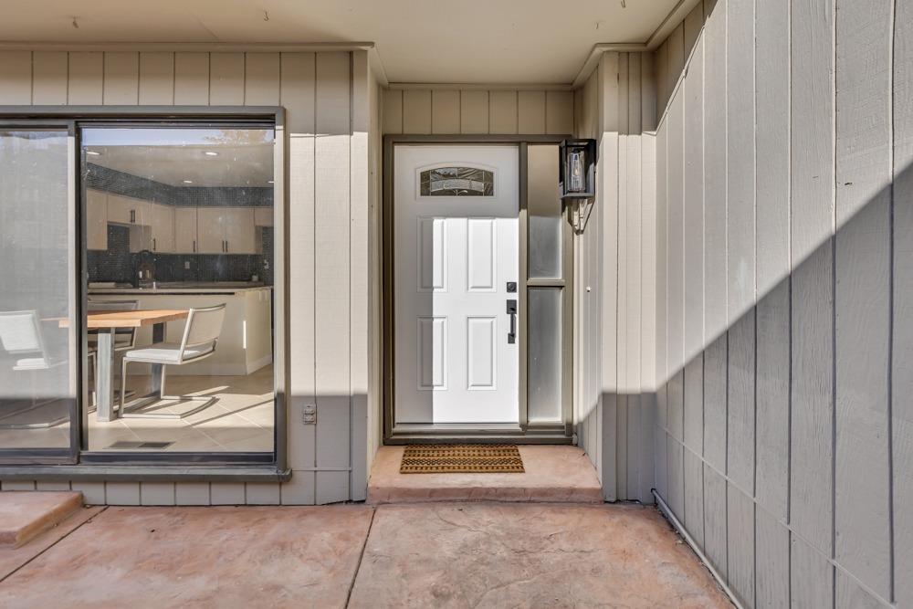 8851 Bluff Lane