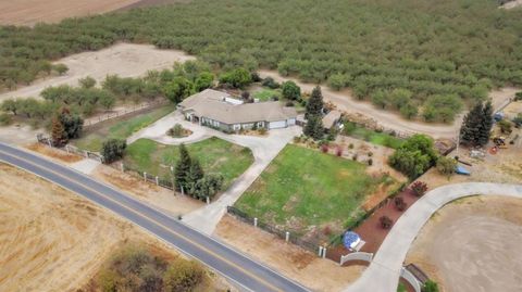 5962 Division Rd. Manteca CA 95337