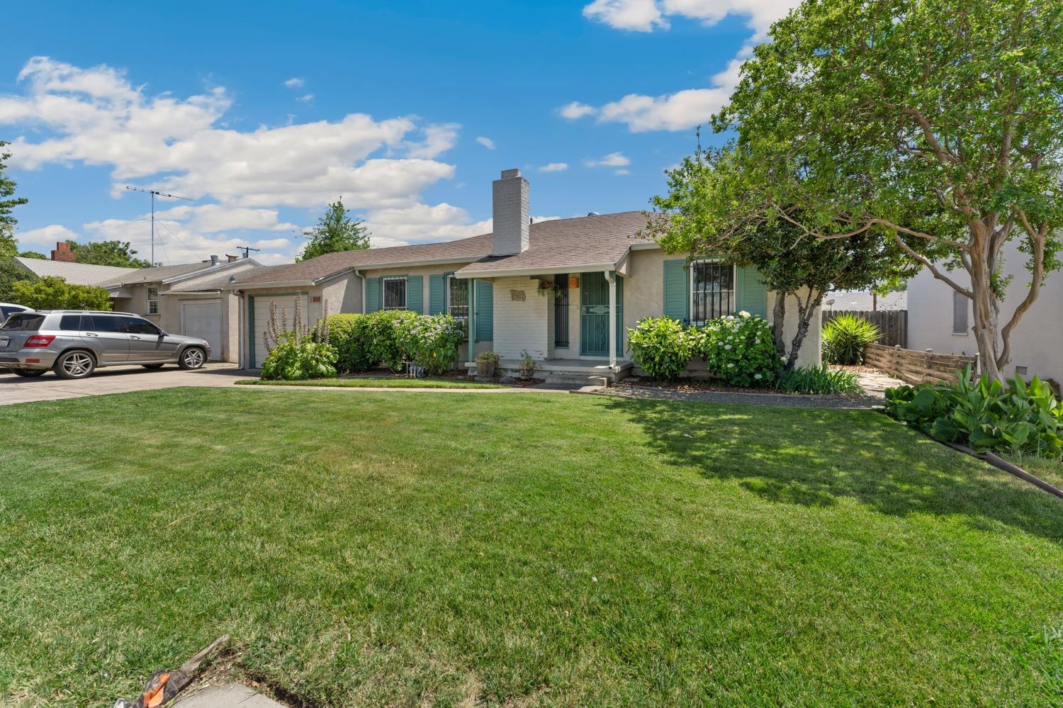 5532 Fruitridge Road