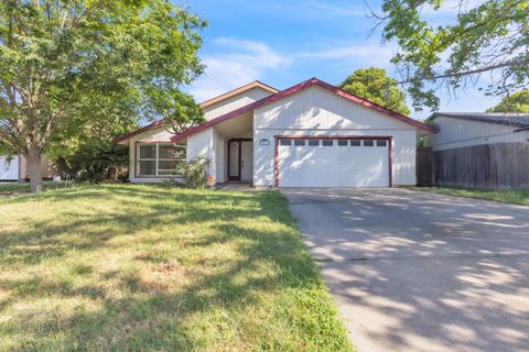 9833 Winterwood Way Sacramento CA 95827
