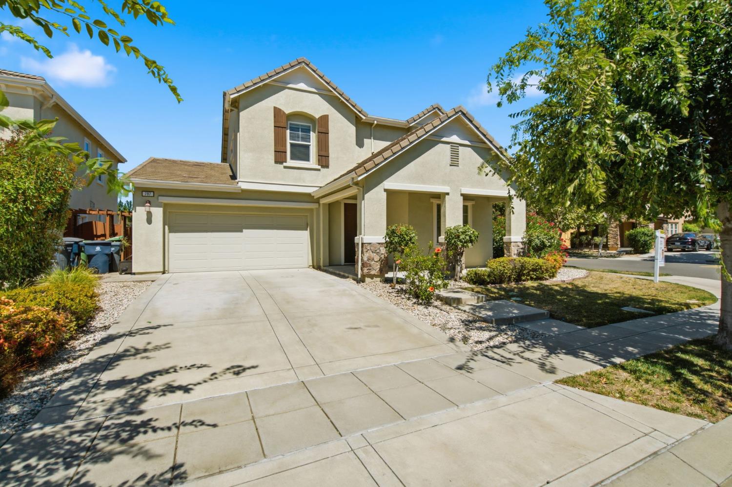 787 N Questa Court