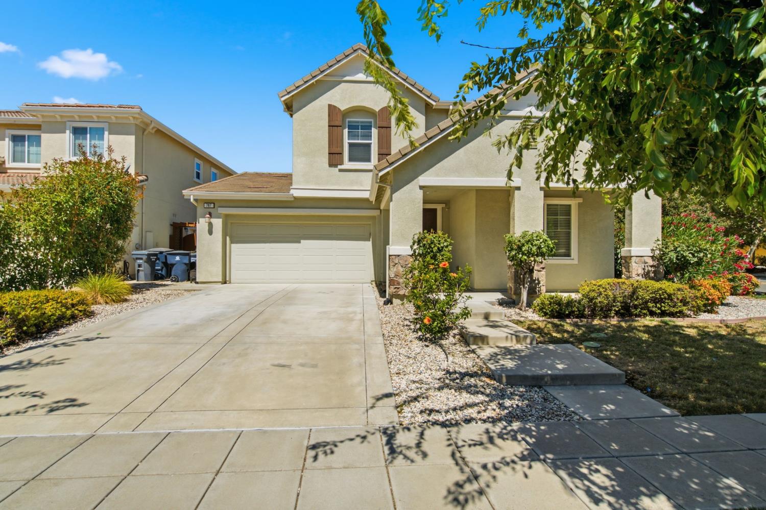 787 N Questa Court