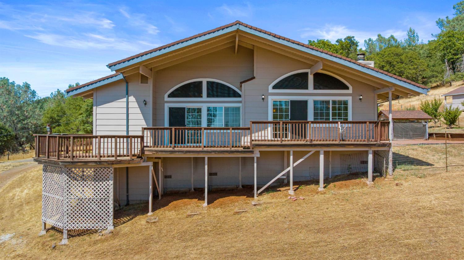 6840 Arena Lane