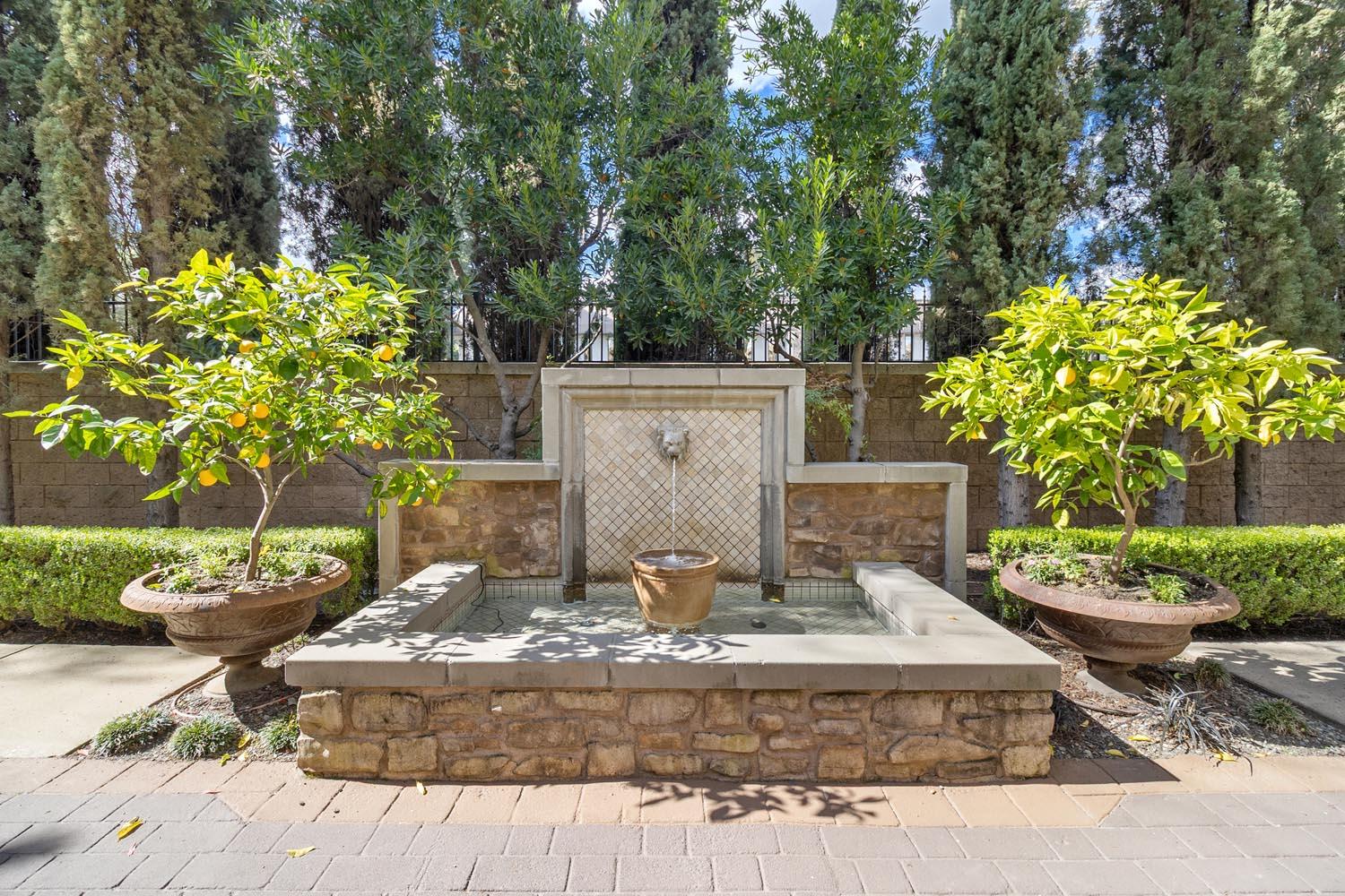 2430 Pavilions Place Lane 612