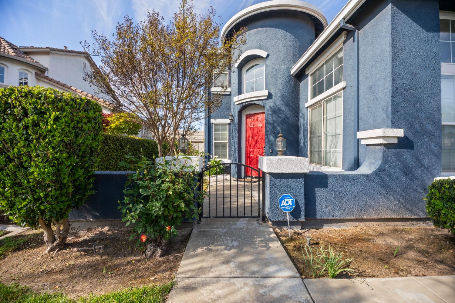 1969 Frauenfeld Street