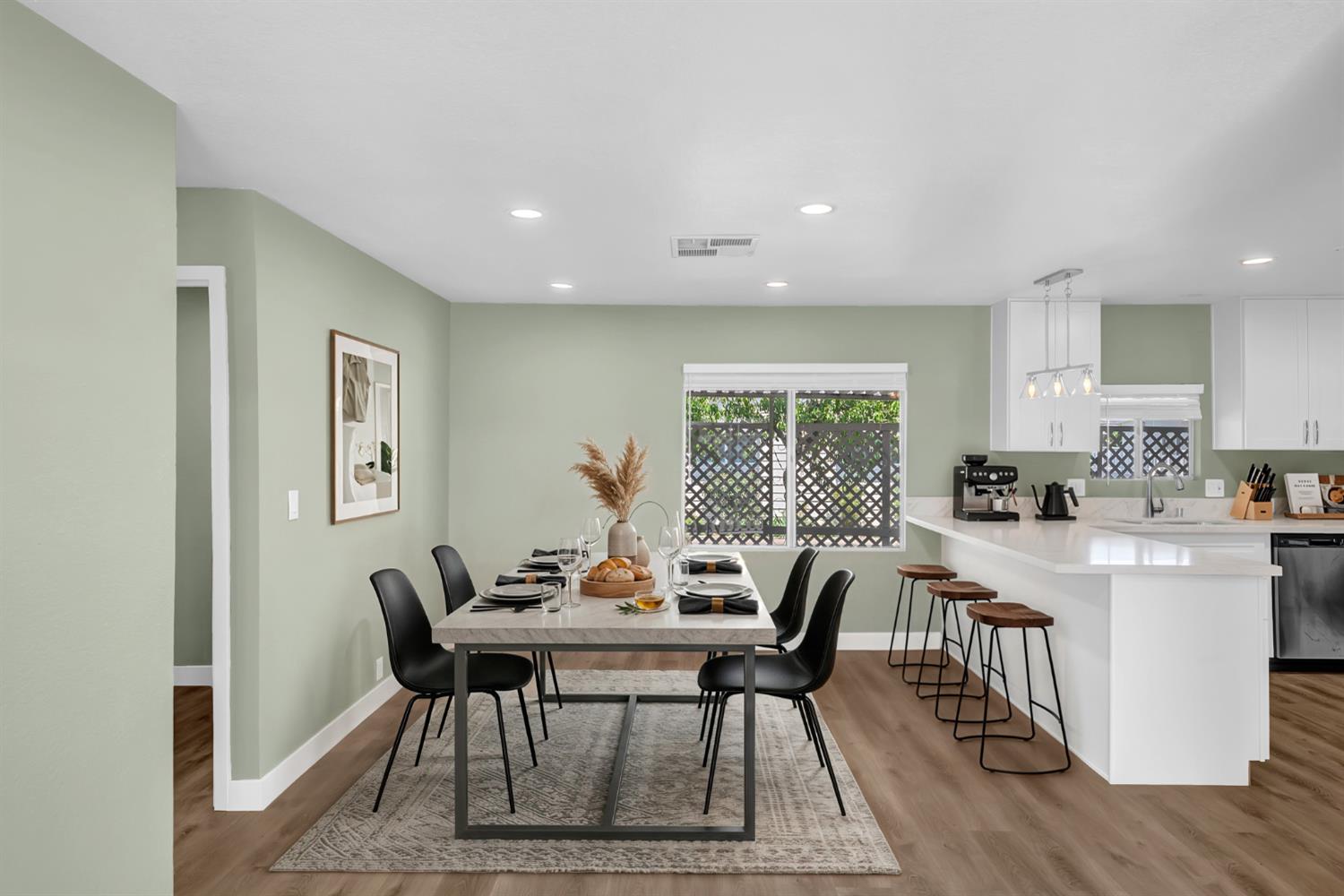 4923 Gardendell Road