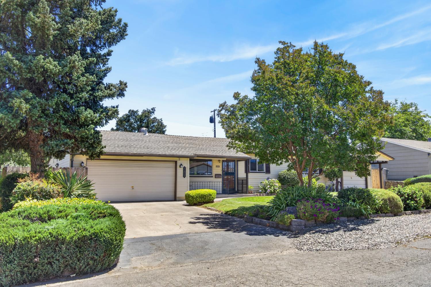 5424 Mckay Street