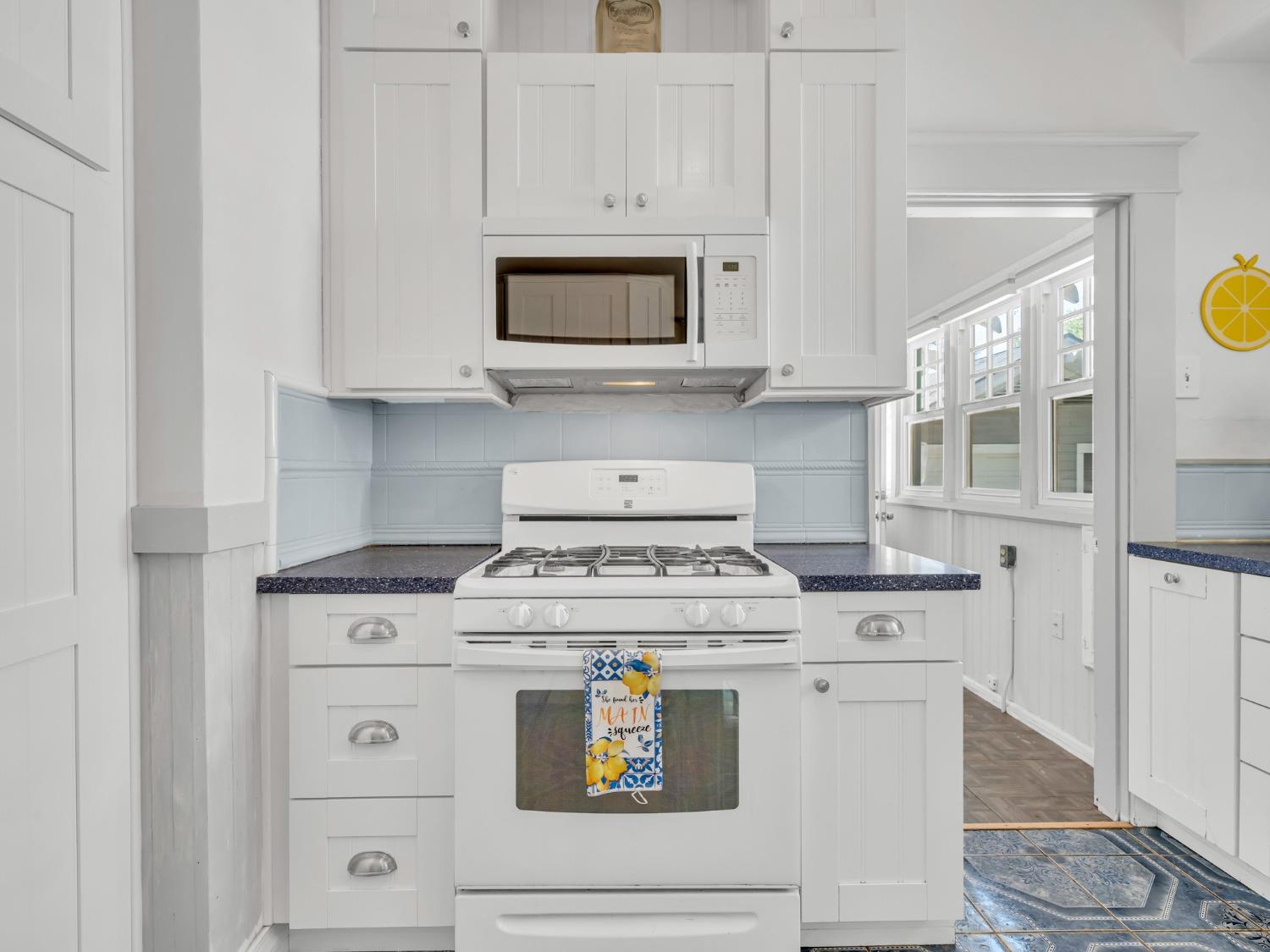 Stockton, California 95204, United States, 3 Bedrooms Bedrooms, ,2 BathroomsBathrooms,Residential,Pending,104629