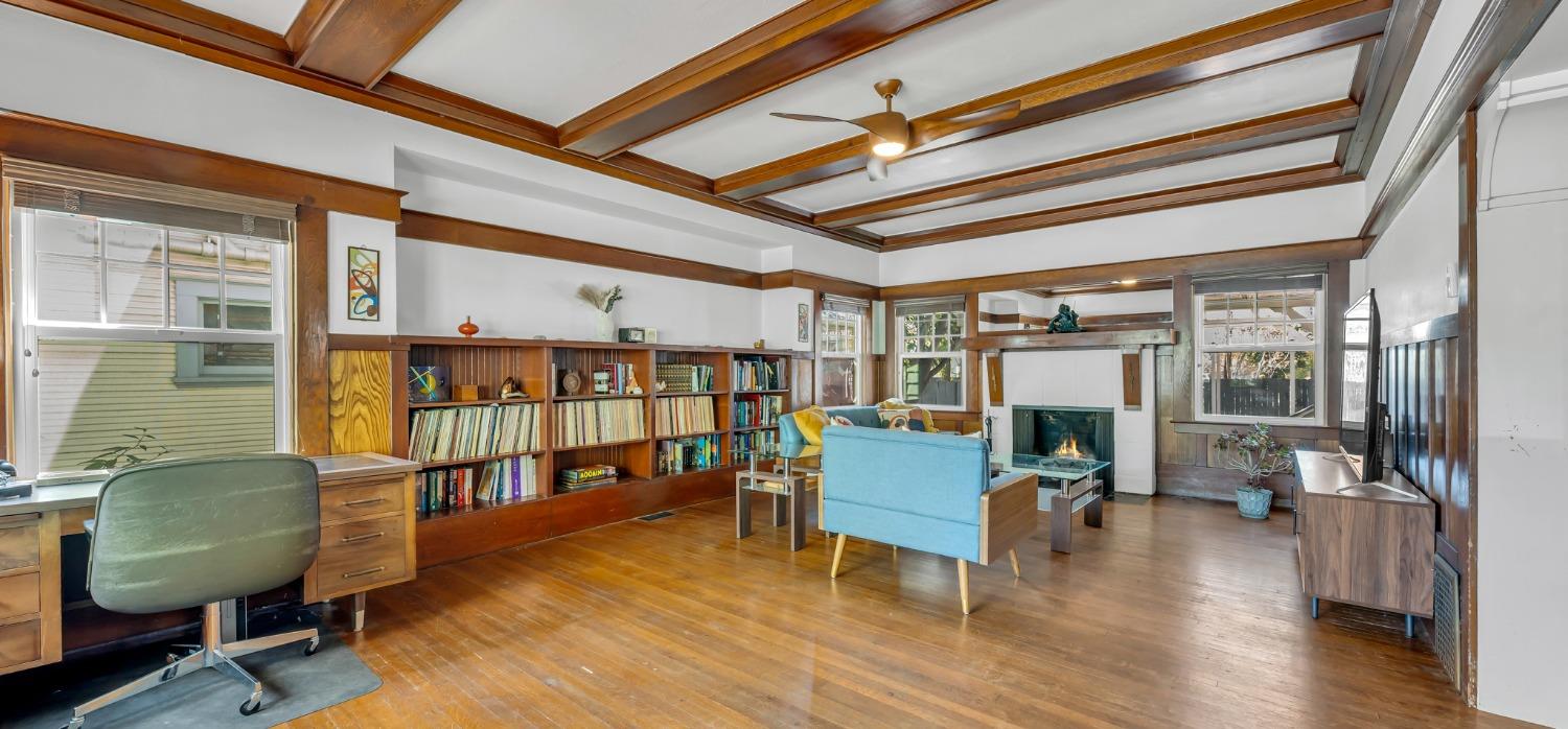 Stockton, California 95204, United States, 3 Bedrooms Bedrooms, ,2 BathroomsBathrooms,Residential,Pending,104629