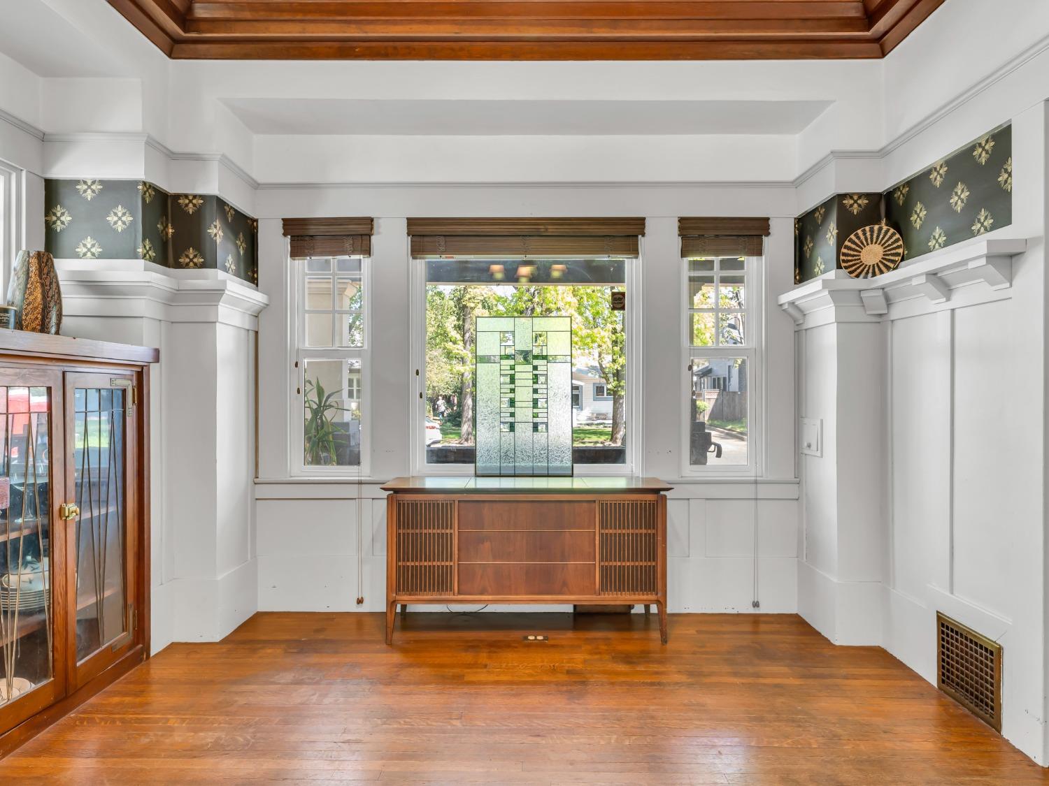 Stockton, California 95204, United States, 3 Bedrooms Bedrooms, ,2 BathroomsBathrooms,Residential,Pending,104629