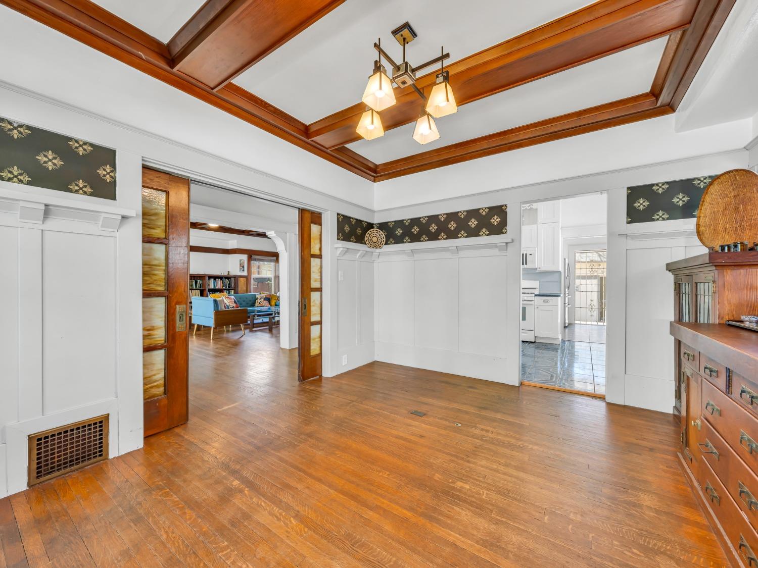 Stockton, California 95204, United States, 3 Bedrooms Bedrooms, ,2 BathroomsBathrooms,Residential,Pending,104629