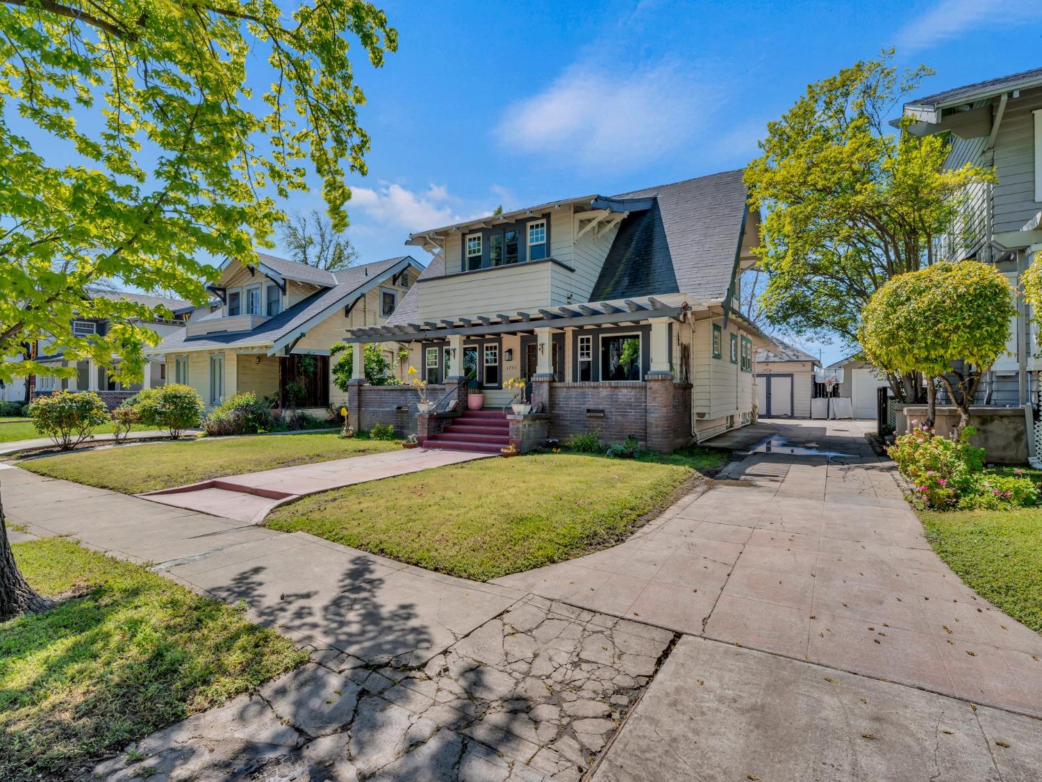 Stockton, California 95204, United States, 3 Bedrooms Bedrooms, ,2 BathroomsBathrooms,Residential,Pending,104629