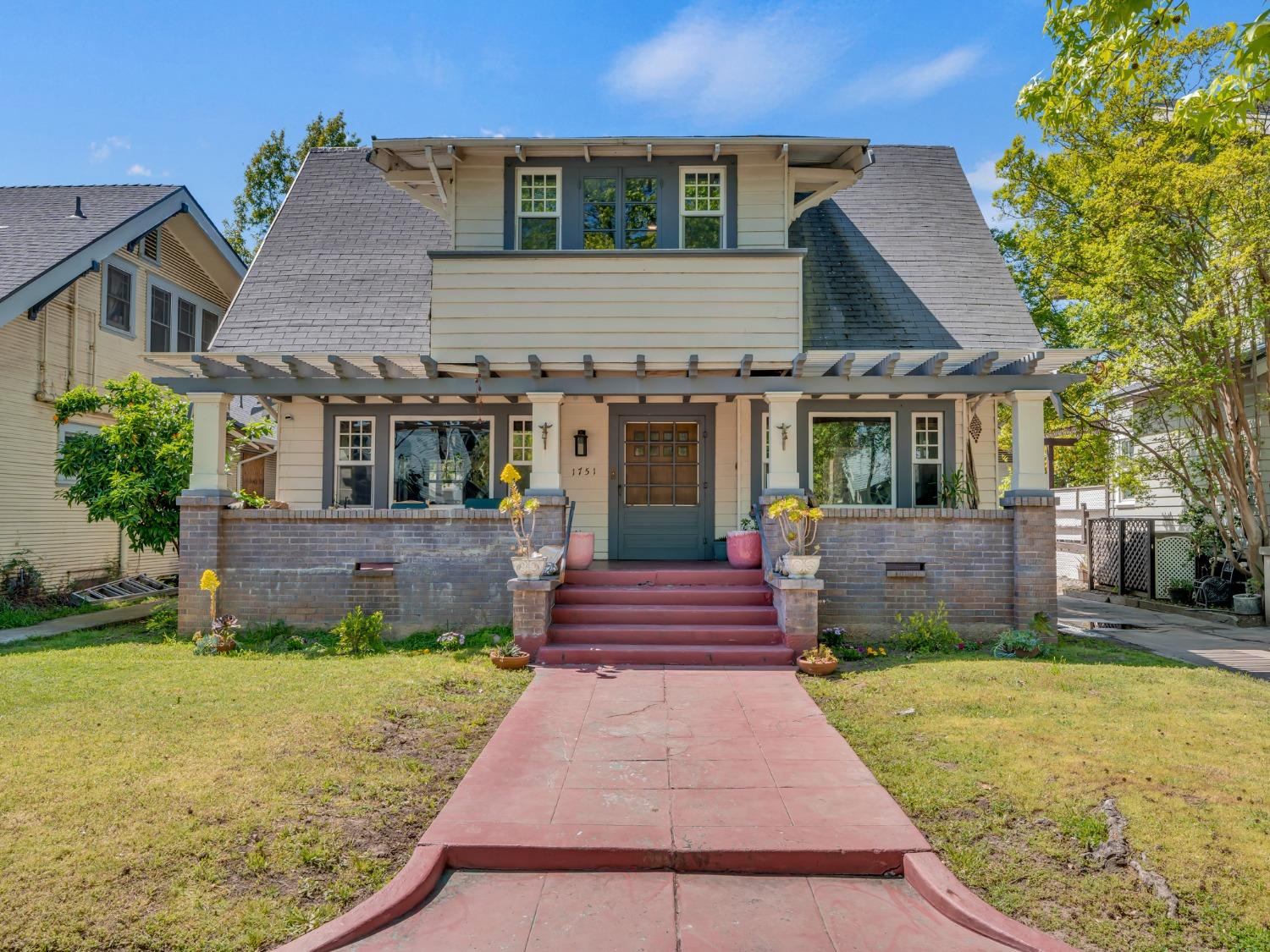 Stockton, California 95204, United States, 3 Bedrooms Bedrooms, ,2 BathroomsBathrooms,Residential,Pending,104629