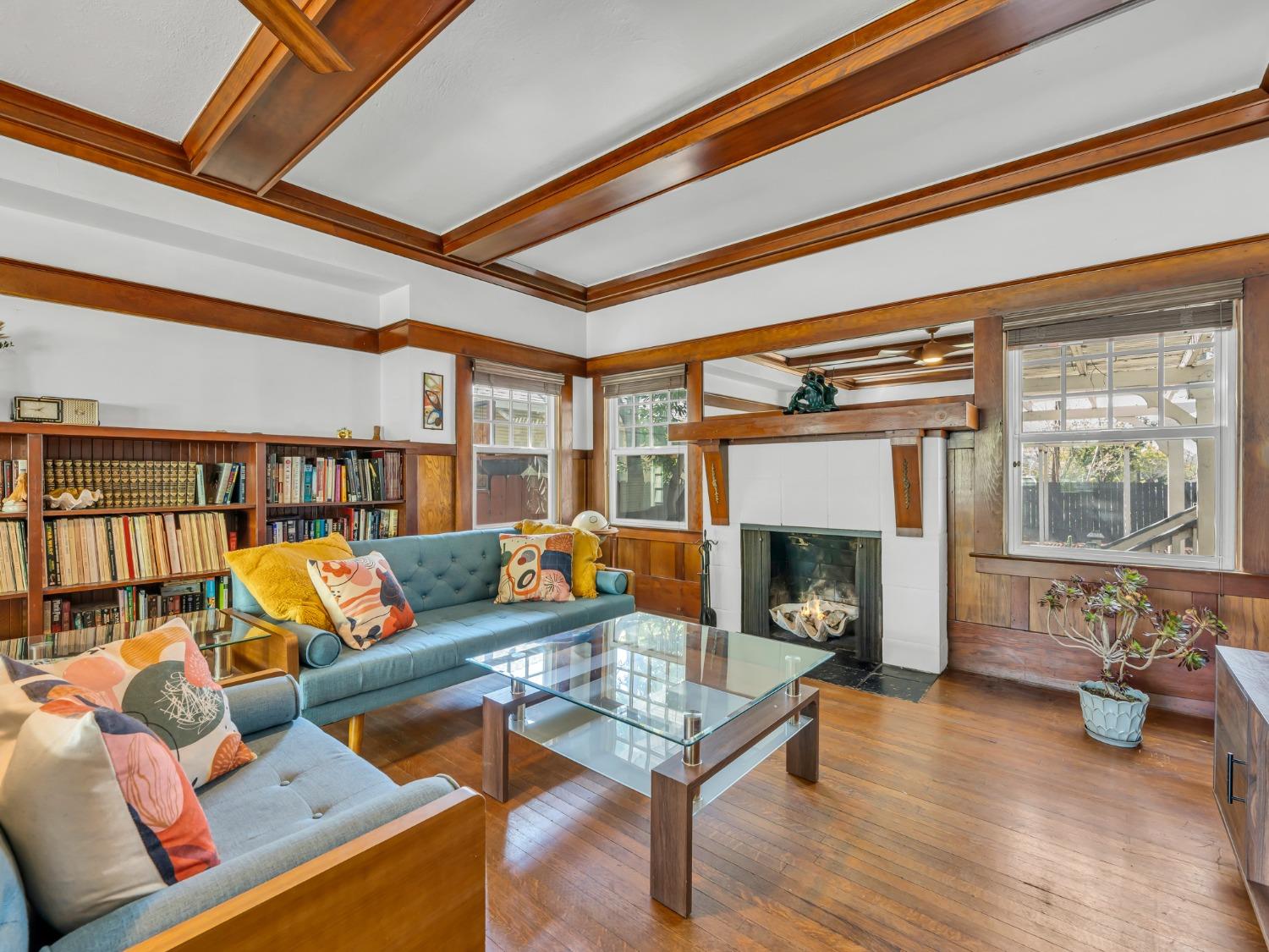 Stockton, California 95204, United States, 3 Bedrooms Bedrooms, ,2 BathroomsBathrooms,Residential,Pending,104629