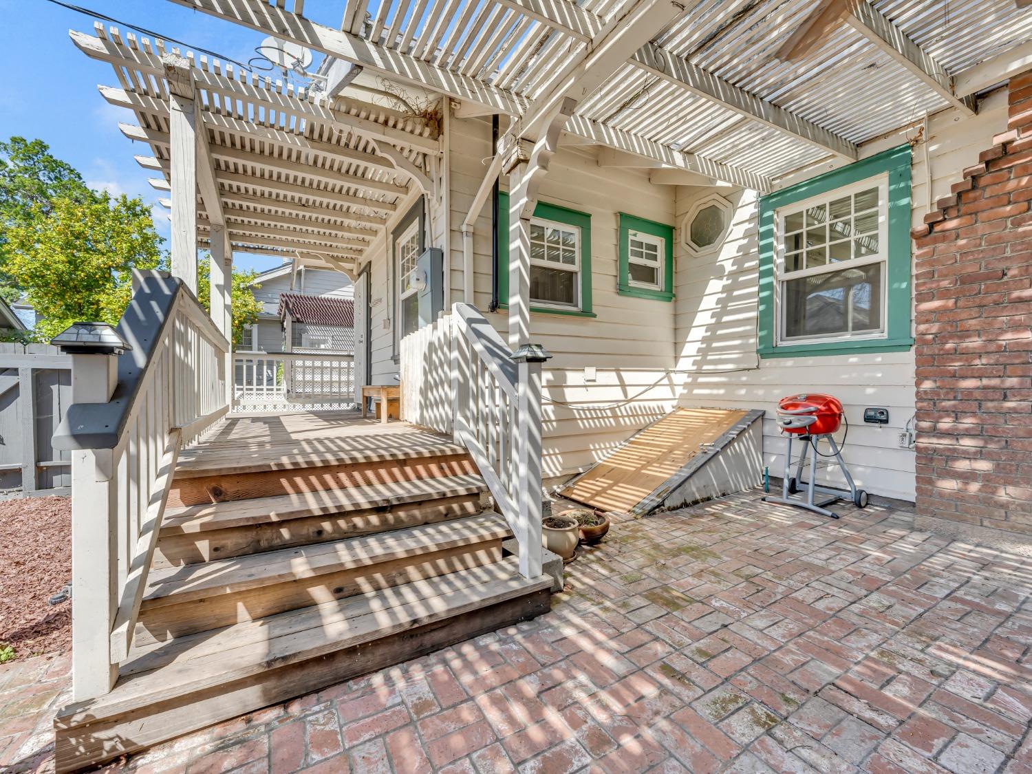 Stockton, California 95204, United States, 3 Bedrooms Bedrooms, ,2 BathroomsBathrooms,Residential,Pending,104629