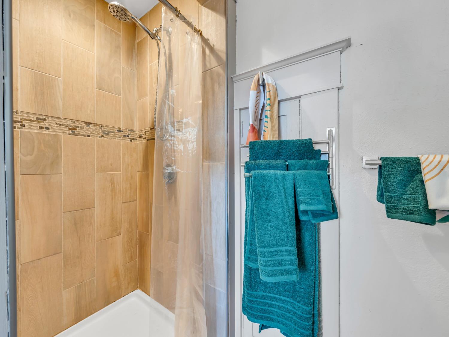 Stockton, California 95204, United States, 3 Bedrooms Bedrooms, ,2 BathroomsBathrooms,Residential,Pending,104629