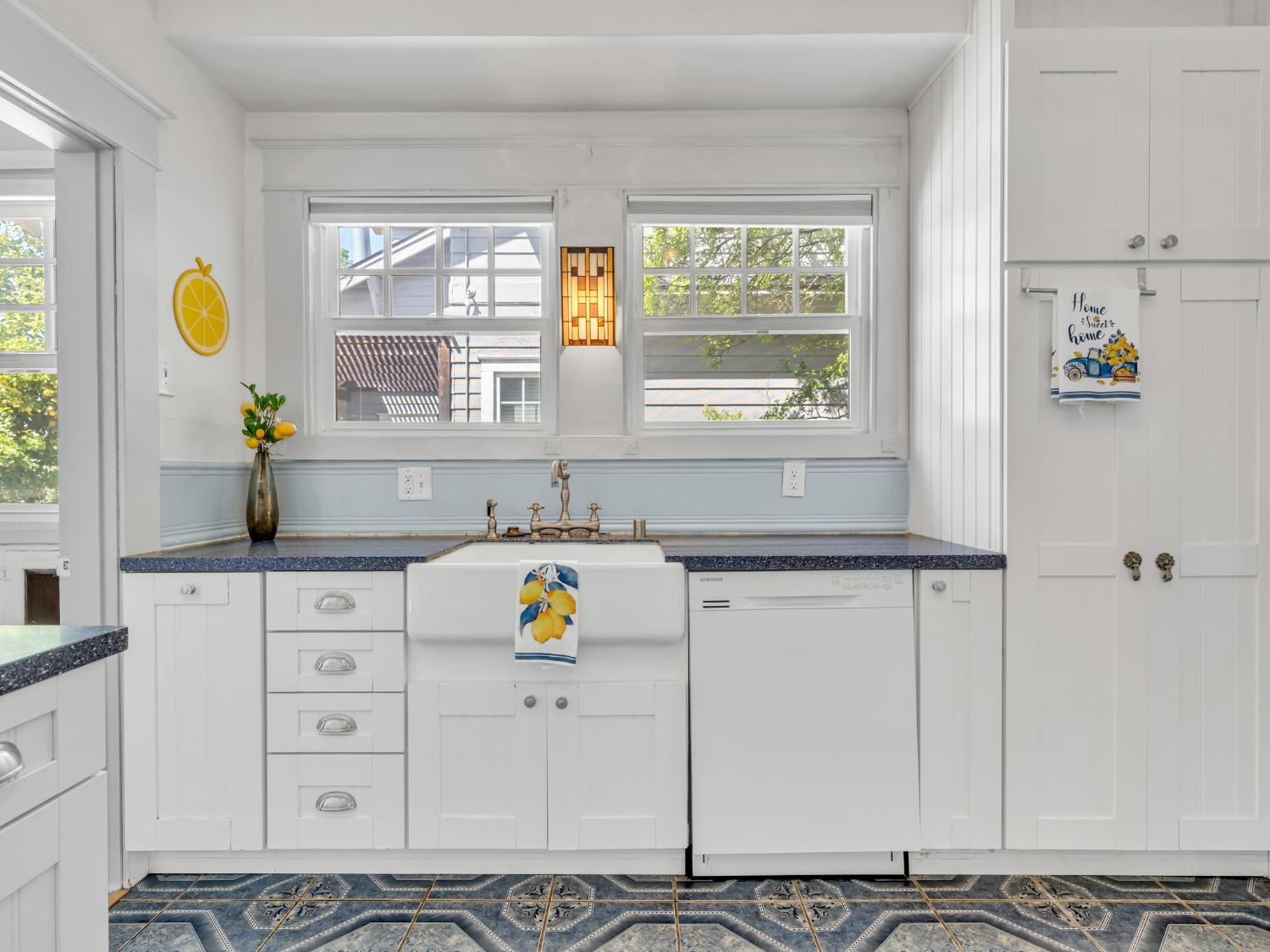 Stockton, California 95204, United States, 3 Bedrooms Bedrooms, ,2 BathroomsBathrooms,Residential,Pending,104629