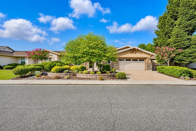 1281 Longhorn Lane