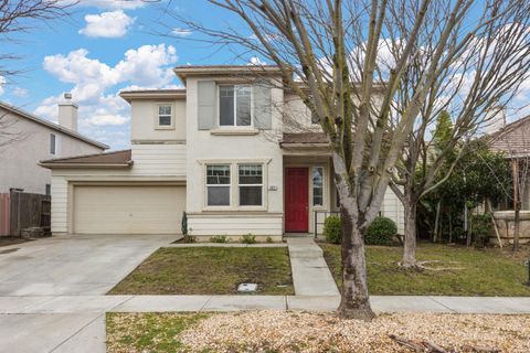 1821 E Gum Woodland CA 95776