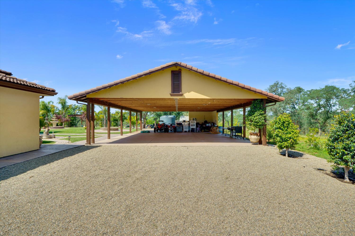 10383 Camanche Parkway