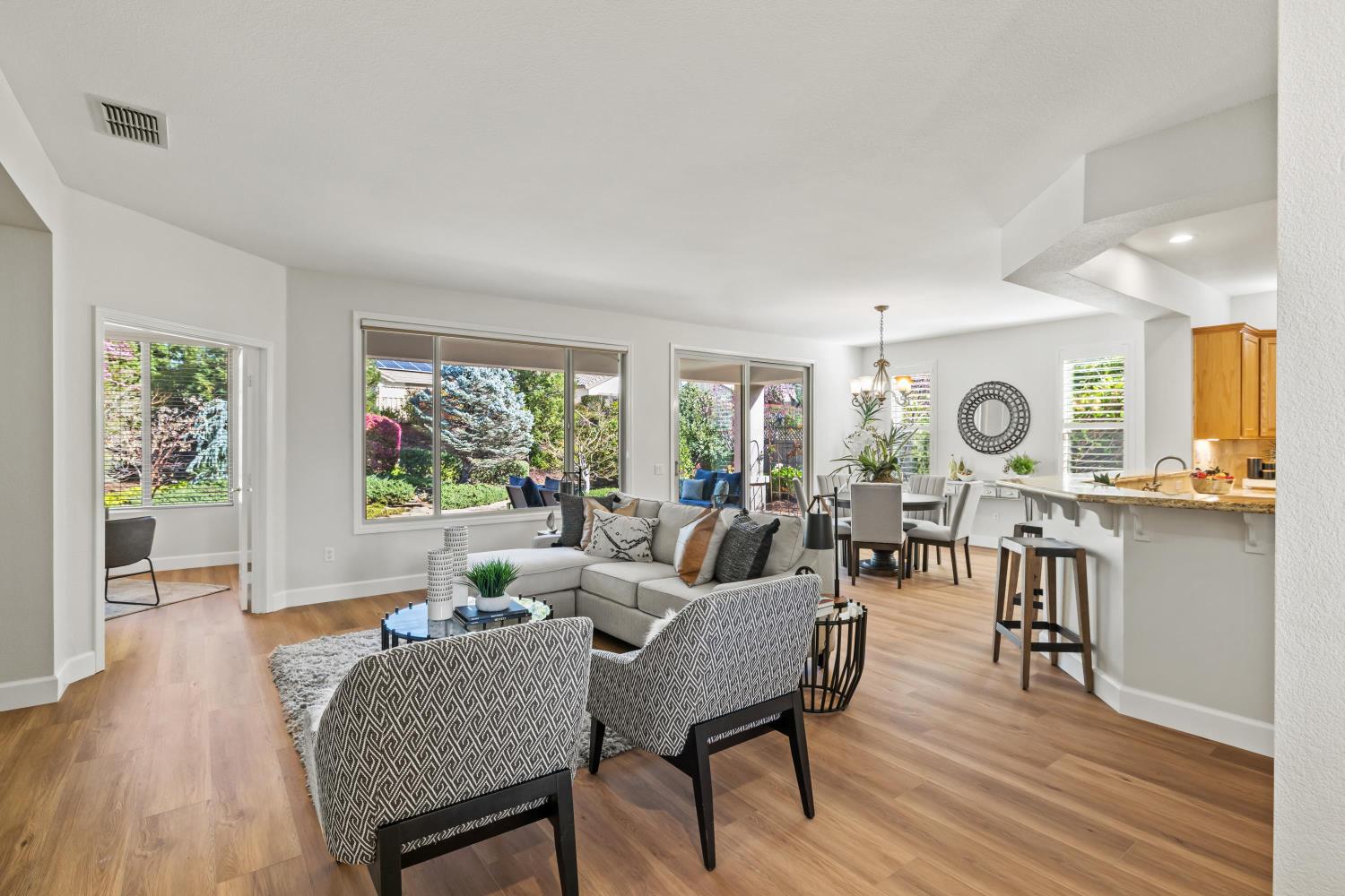 1995 Briarcliff Lane