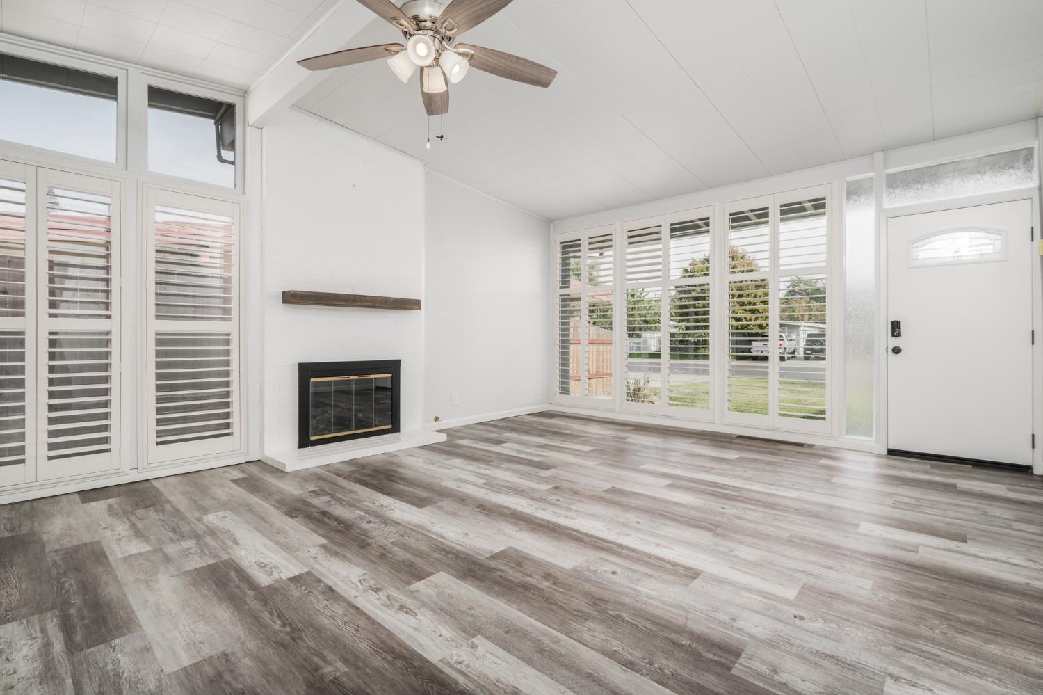 724 Julian Drive