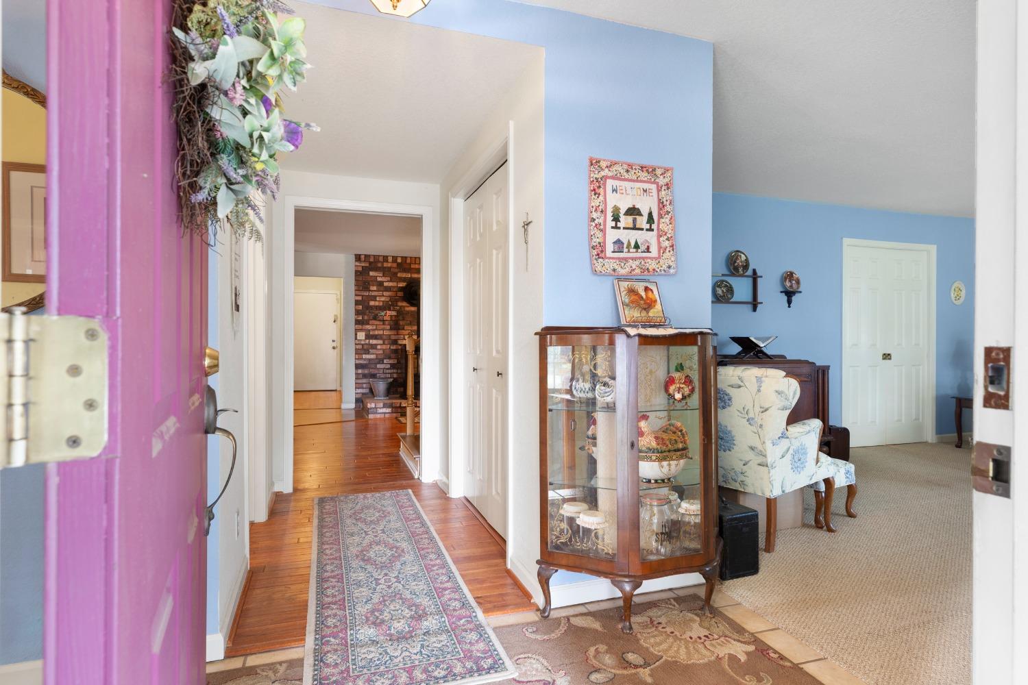 9917 Oak Knoll Drive