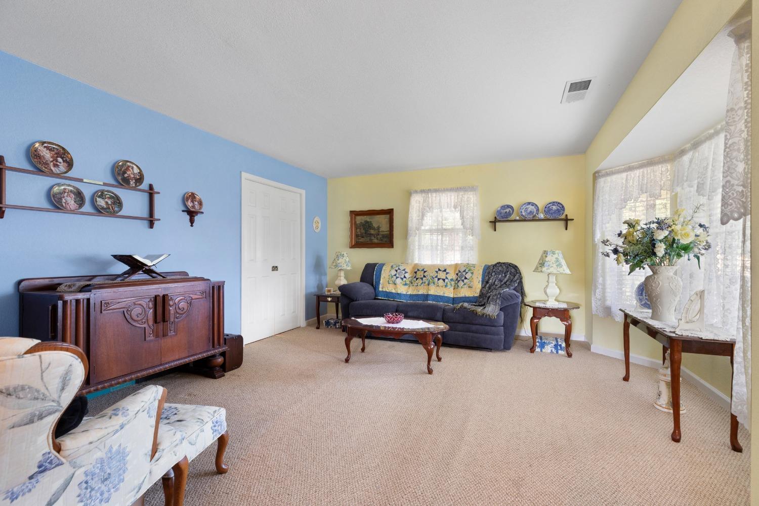 9917 Oak Knoll Drive