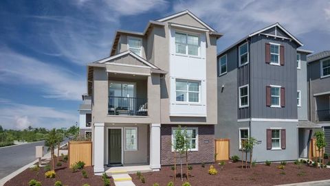 1143 Bellawood Drive Galt CA 95632