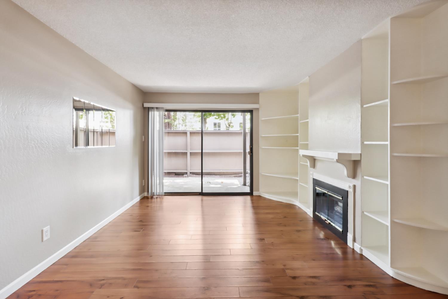 985 Fulton Avenue 471