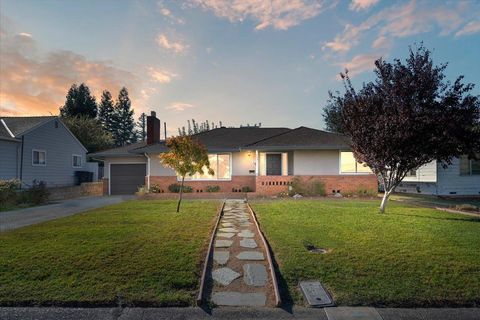 304 Marian Way Roseville CA 95678