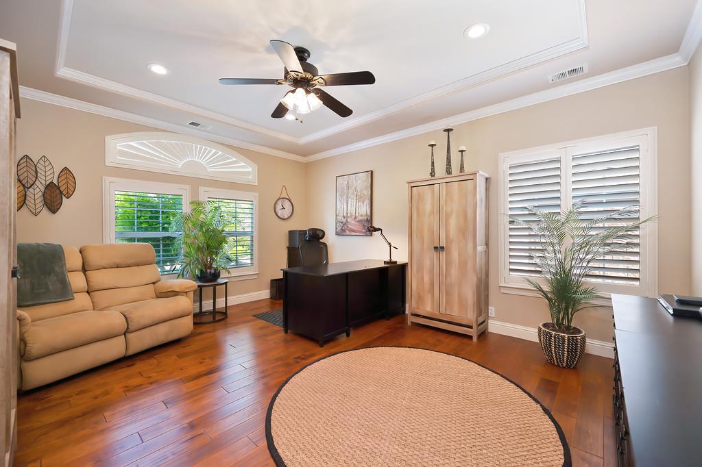 1160 Vienna Drive