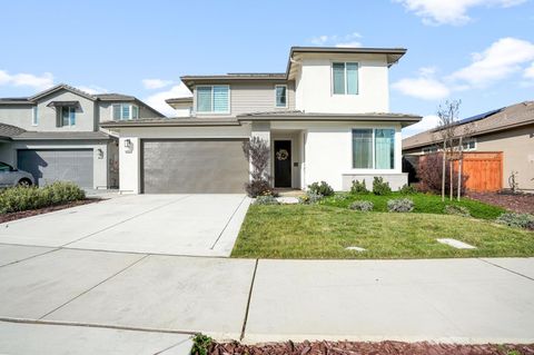 16283 Brownstone Avenue Lathrop CA 95330