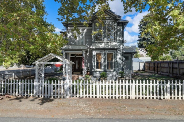 104 S CHURCH ST, IONE, CA 95640 - Image bbba92f2dd809606074dd9d8a7cedcf9/2873352211