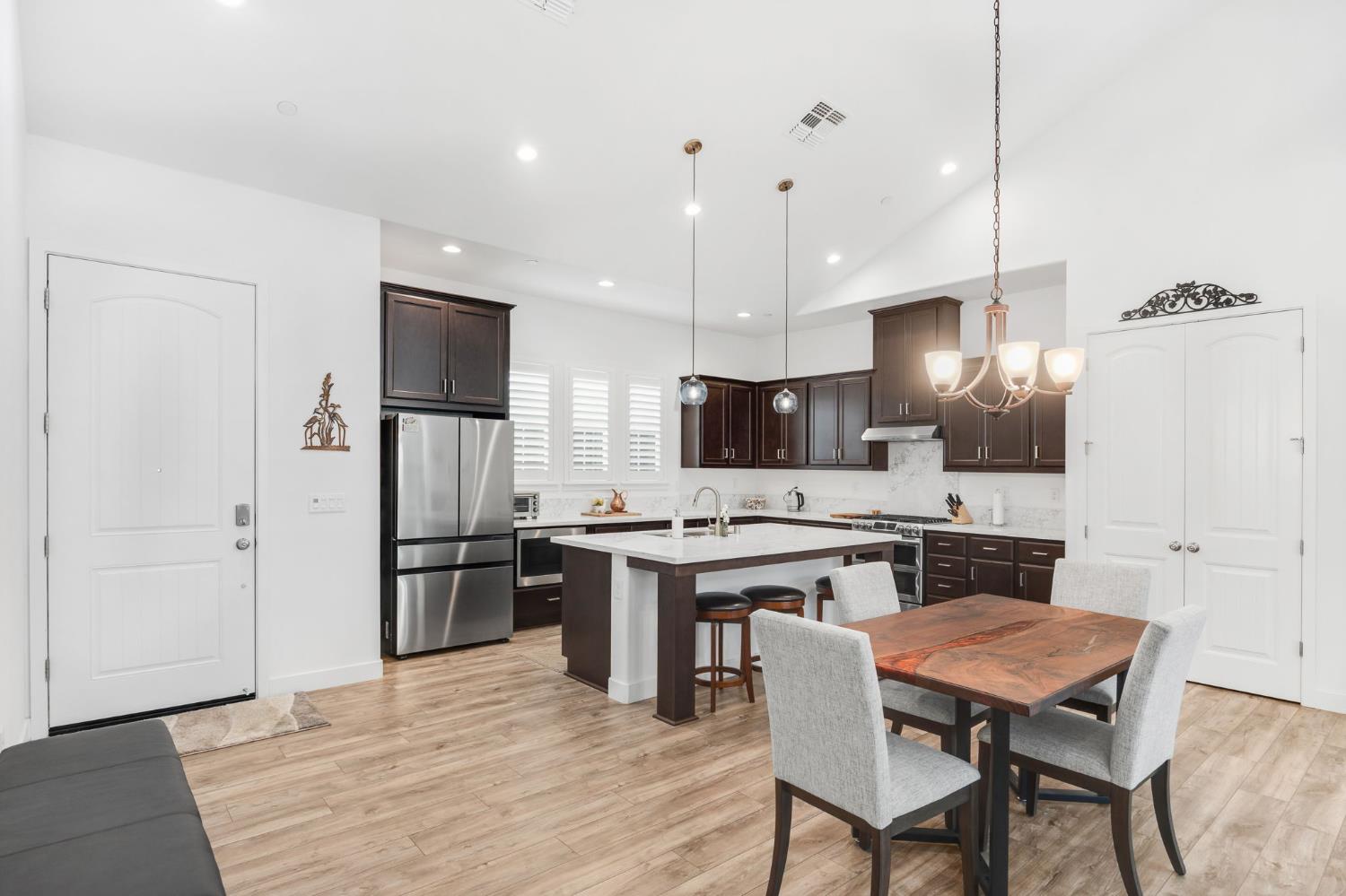 7595 Twin Bridges Lane