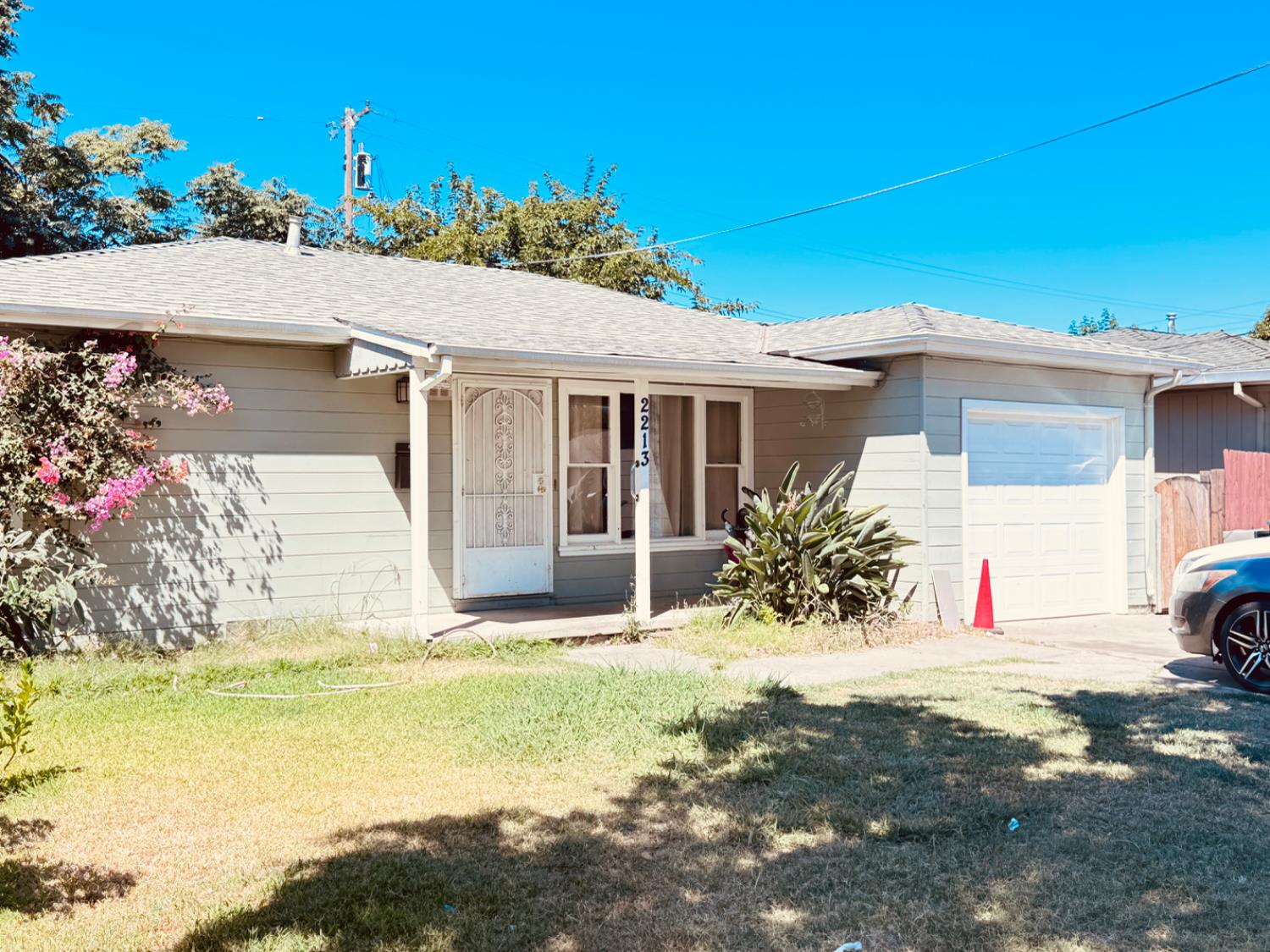 2213 Peralta Avenue