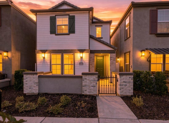 3523 SPARROW CT, WEST SACRAMENTO, CA 95691 - Image bbe39e2ce8b19b80c8afb6fb19b6de99/1288568898