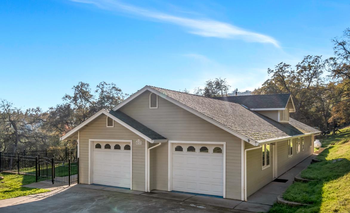 4741 E China Hill Road