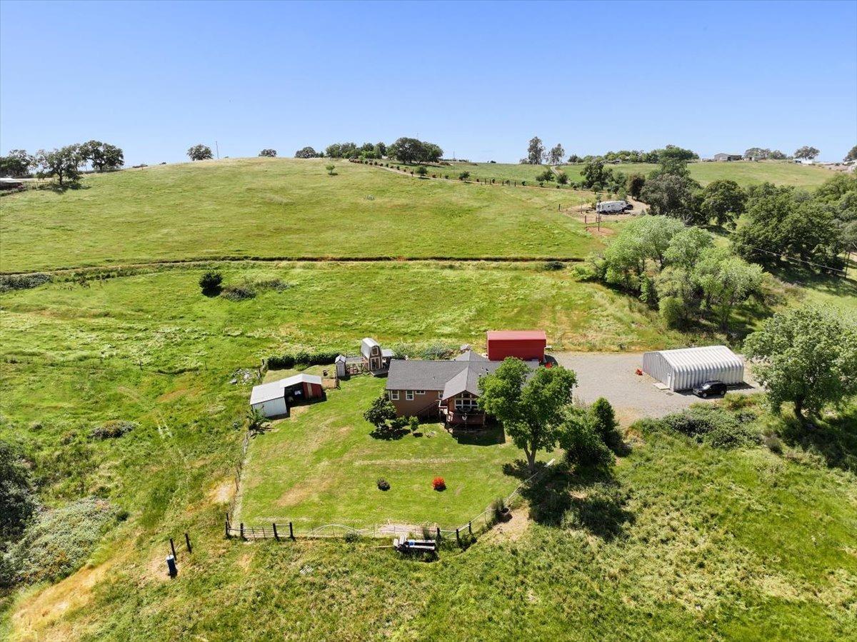 7497 Mccourtney Road