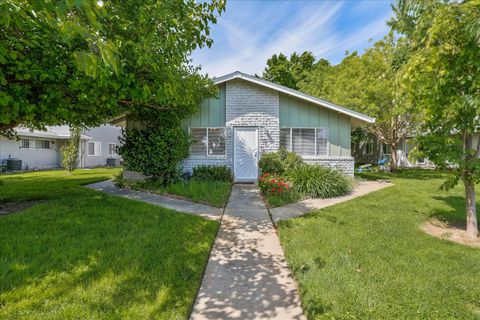 9004 EL Cajon WAY Way 1 Sacramento CA 95826