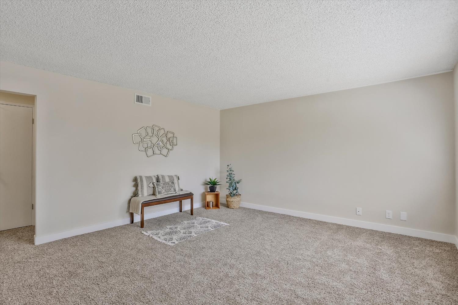 9004 EL Cajon WAY Way 1