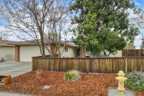 2527 Whittier Drive, Davis, CA 95618 - MLS#: 225016086