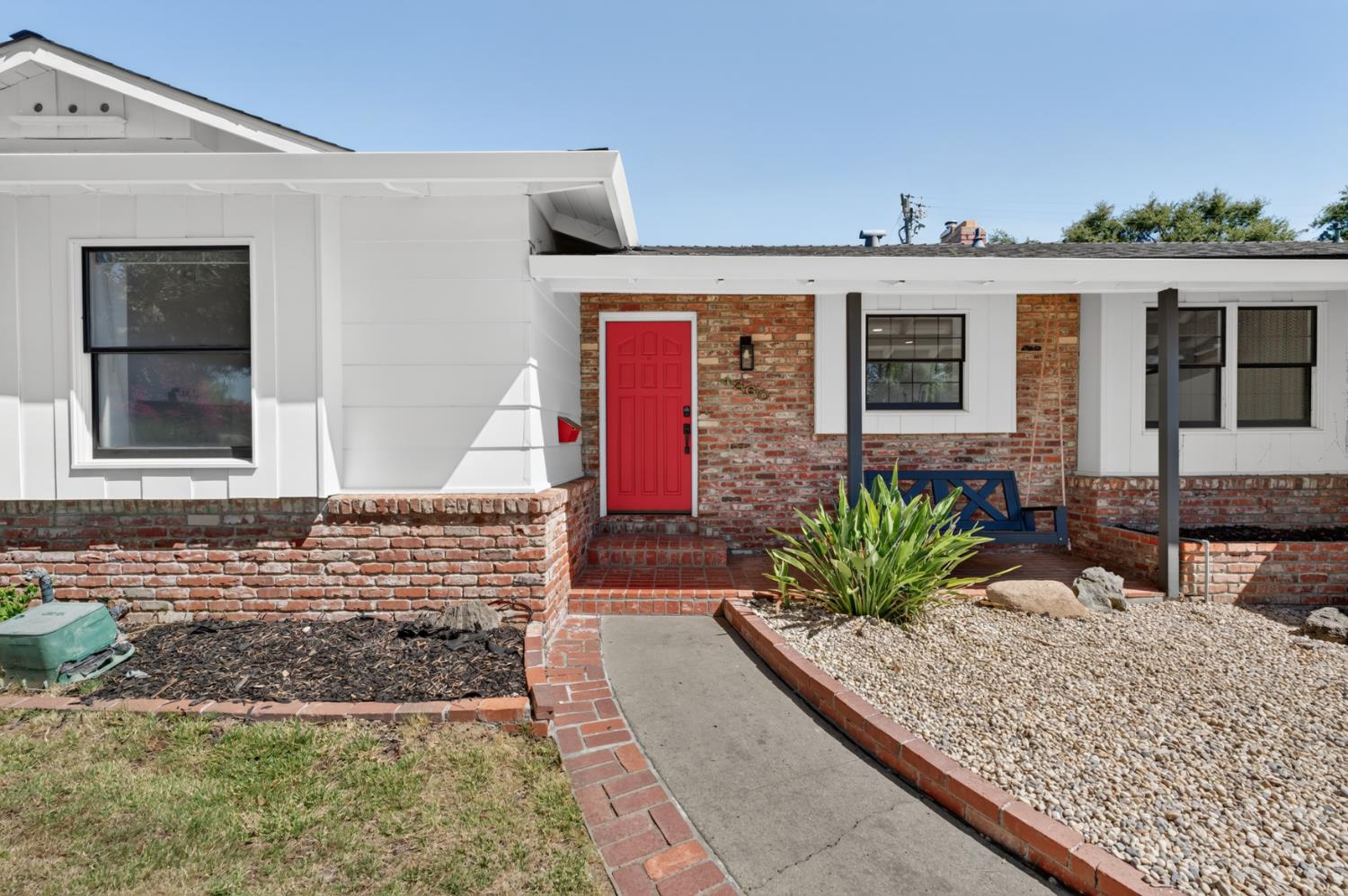 4360 Galewood